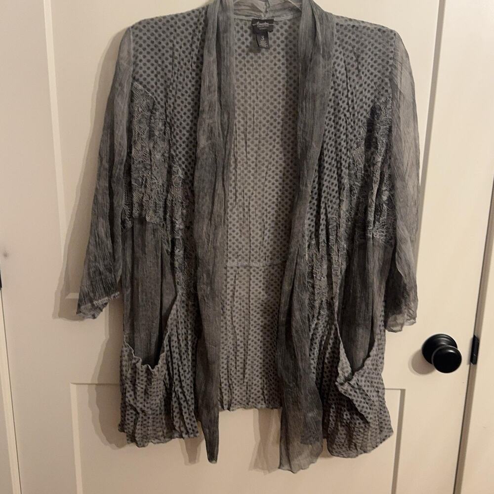 Chico's Top Sz 3 Gray Polka Dot Mesh Kimono Sheer Cardigan Lightweight Travel